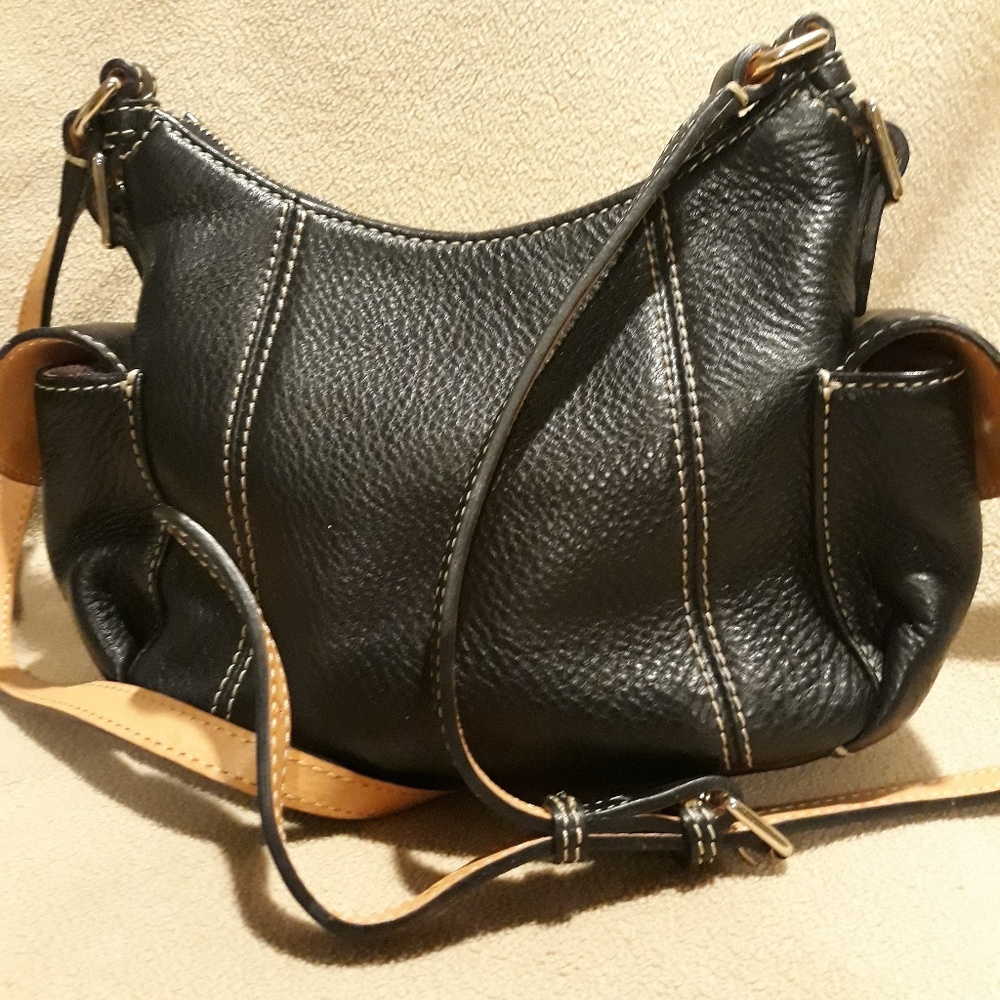 Dooney & Bourke quality bag- Excellent condition! - Picture 5 of 8